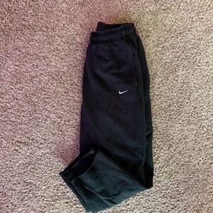 Nike men’s black baggy sweats